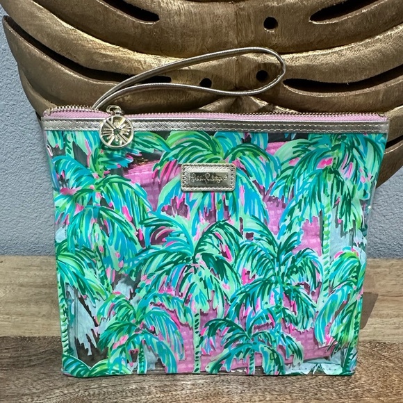 Lilly Pulitzer Tropical Palm Print Wristlet NWOT - Picture 1 of 2